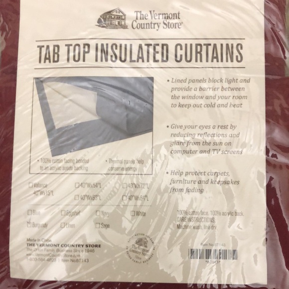 TAB TOP INSULATED CURTAINS NEW NEVER OPEN,includes two 40” wide panels. - Picture 4 of 7